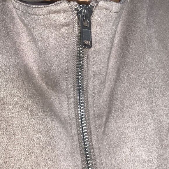 Maurice’s Faux Suede Beige Zip Up Jacket Size Large - Picture 5 of 15